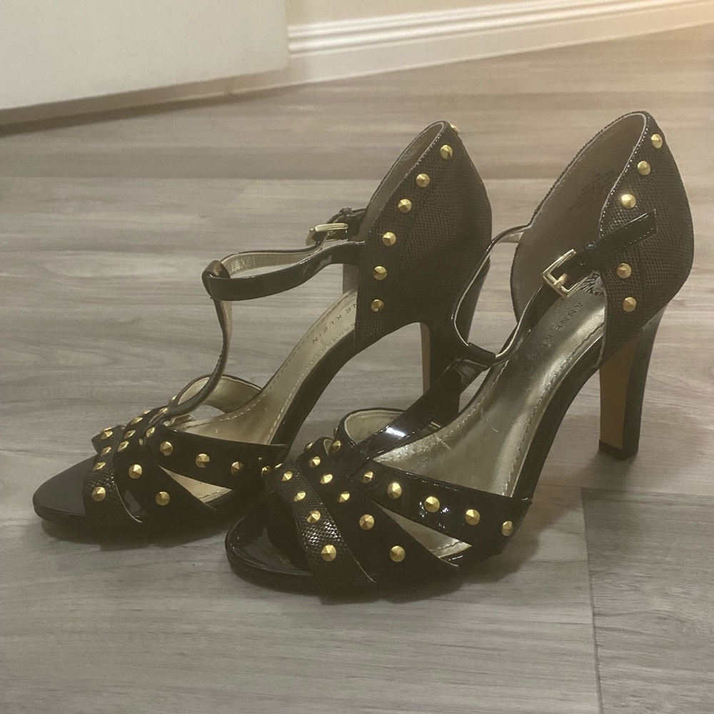 💝 4/$24 - Black Studded Faux Snakeskin High Heels - Anne Klein